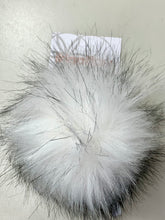 Load image into Gallery viewer, Ikigai Fiber Faux Poms