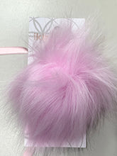 Load image into Gallery viewer, Ikigai Fiber Faux Poms
