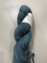 Load image into Gallery viewer, Anzula Vera