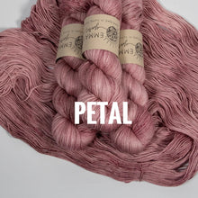 Load image into Gallery viewer, Emma's Yarn Super Silky