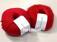 Load image into Gallery viewer, PetiteKnit The Oslo Hat - Mohair Edition Hat Kit