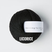 Load image into Gallery viewer, Knitting for Olive Merino