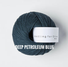 Load image into Gallery viewer, Knitting for Olive Merino