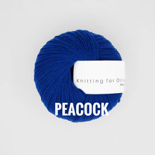 Load image into Gallery viewer, Knitting for Olive Merino