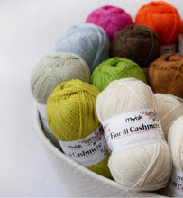Load image into Gallery viewer, mYak Fior di Cashmere