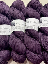 Load image into Gallery viewer, Yorkie Yarns Basic B DK
