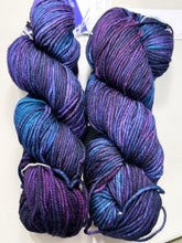 Load image into Gallery viewer, The Colourist Shawl Kit