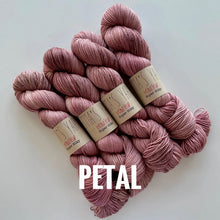 Load image into Gallery viewer, Emma's Yarn Super Silky