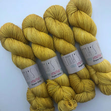 Load image into Gallery viewer, Emma's Yarn Super Silky