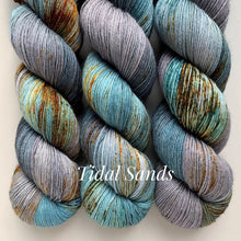 Load image into Gallery viewer, La Bien Aimée Merino Super Sock