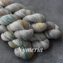 Load image into Gallery viewer, La Bien Aimee Merino Super Sock