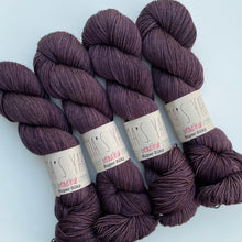 Load image into Gallery viewer, Emma's Yarn Super Silky