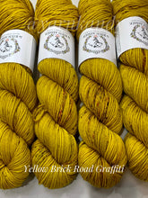 Load image into Gallery viewer, La Bien Aimée Merino DK