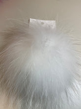 Load image into Gallery viewer, PomPoms