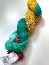 Load image into Gallery viewer, Dragonfly Fibers Djinni
