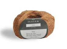 Load image into Gallery viewer, Isager Yarn Trio