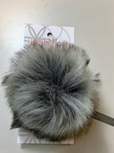 Load image into Gallery viewer, Ikigai Fiber Faux Poms