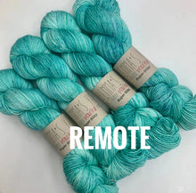 Load image into Gallery viewer, Emma's Yarn Super Silky