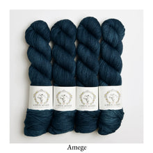 Load image into Gallery viewer, La Bien Aimée Merino Super Sock