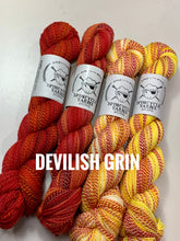 Load image into Gallery viewer, Drea Renee Knits Inclinations Cowl Kit
