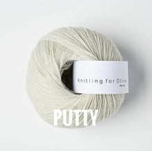 Load image into Gallery viewer, Knitting for Olive Merino
