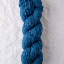 Load image into Gallery viewer, Quince &amp; Co. Osprey
