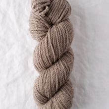 Load image into Gallery viewer, Quince &amp; Co. Osprey
