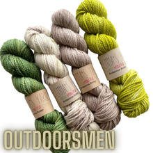 Load image into Gallery viewer, Emma&#39;s Yarn Drop-Ship Casapinka Effuary Cowl Kit
